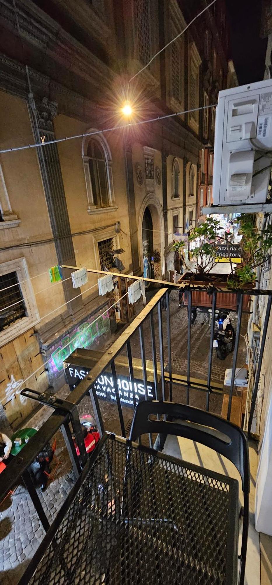 Napoli Decumani Appartamento Exterior foto