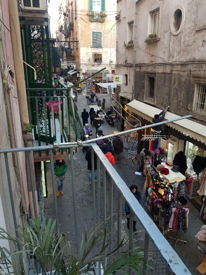 Napoli Decumani Appartamento Exterior foto